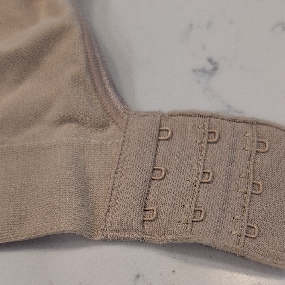 Seamless Tan Women's Bra Size L - Picture 9 of 9